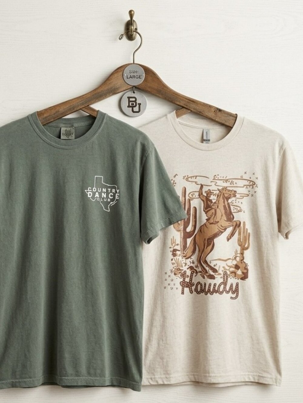 2 T-shirts Country Theme size Large